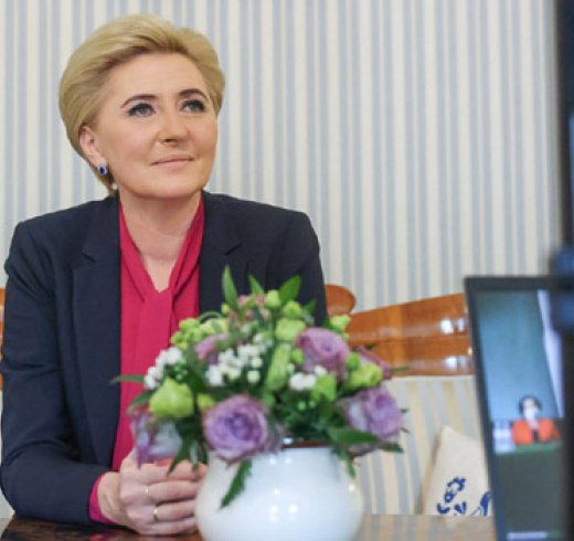 Pani Prezydentowa Agata Kornhauser – Duda online z „Nadzieją” w Tuchowie